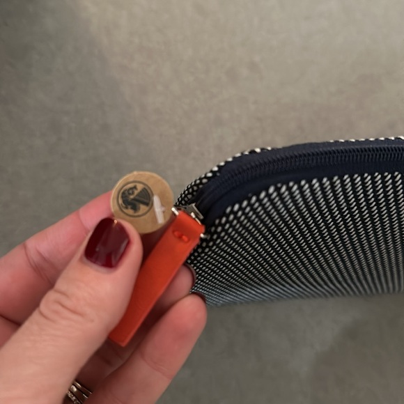 New, unopened Air France business class amenity kit - Picture 2 of 2